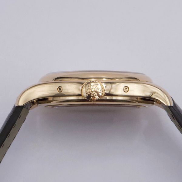 Corum Golden Bridge 113.553.85/M600 0000R